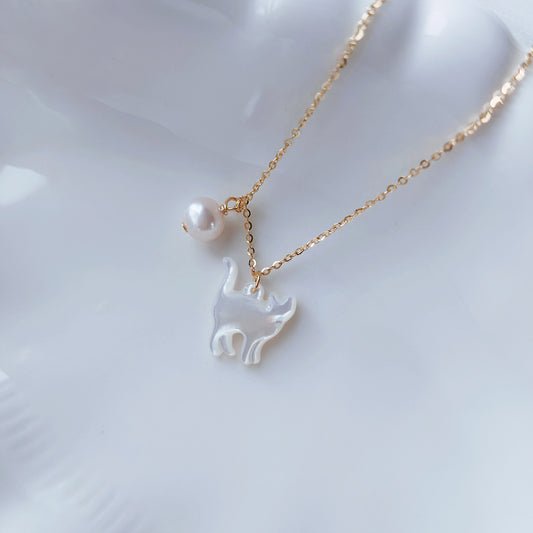 Mother-of-Pearl Cat Necklace - Perfect for Cat Lovers